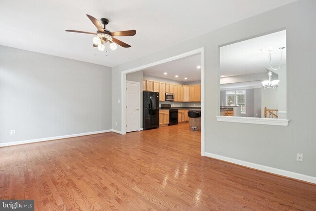 Building Photo - 12421 Falconbridge Dr