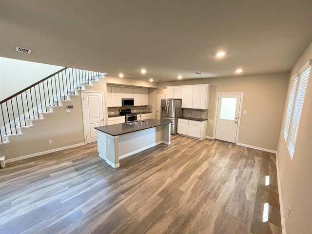 Building Photo - 7921 Chapman Cir