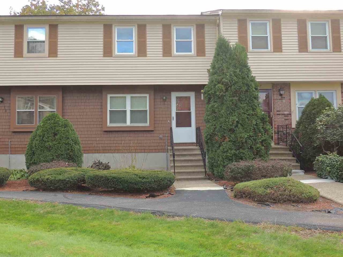 Primary Photo - 39 Stonegate Ln