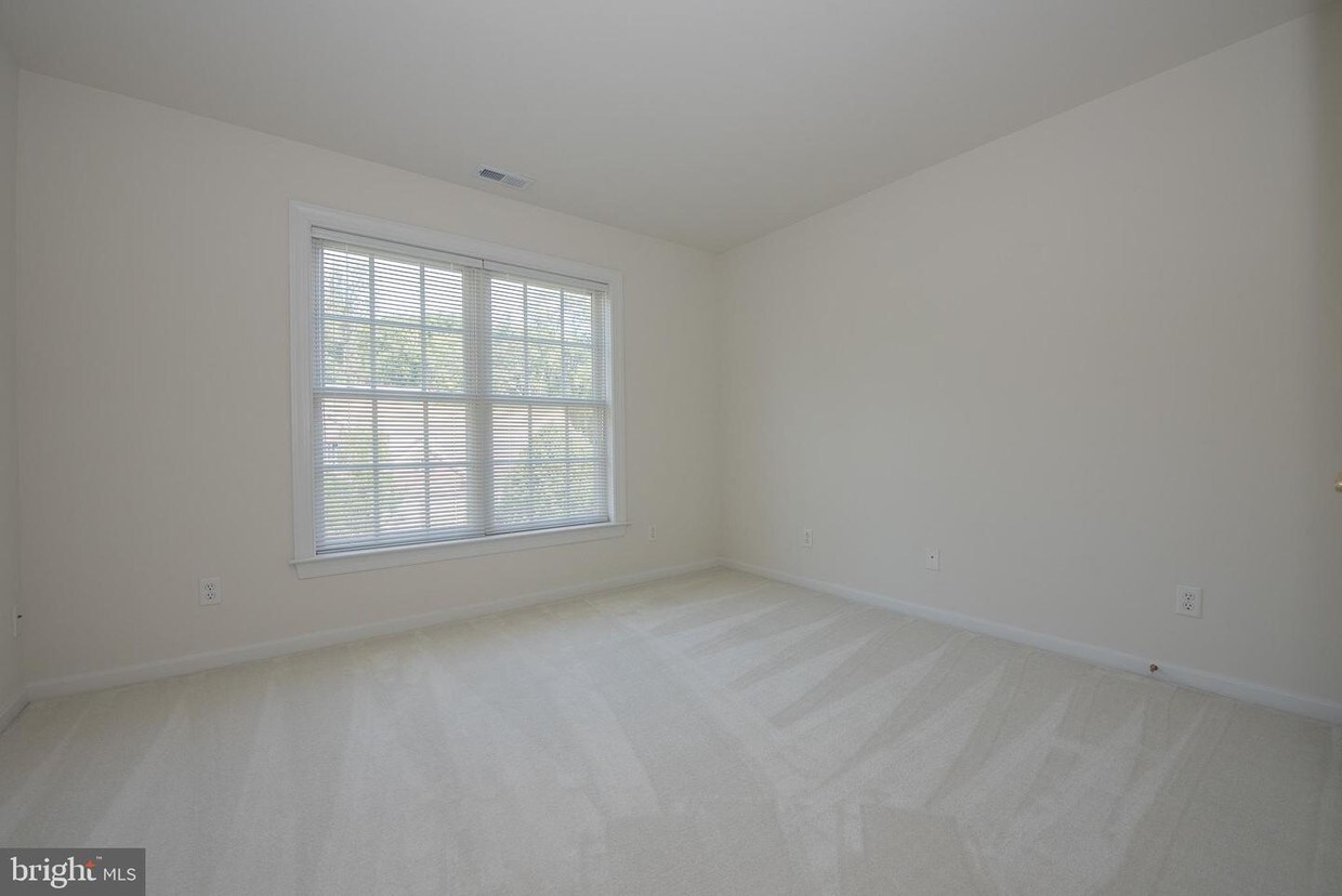 316 Arthur Ct, Newtown Square, PA 19073 Condo for Rent in Newtown