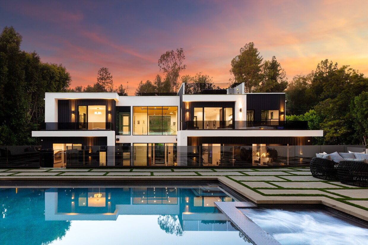 Foto principal - 2630 Hutton Dr