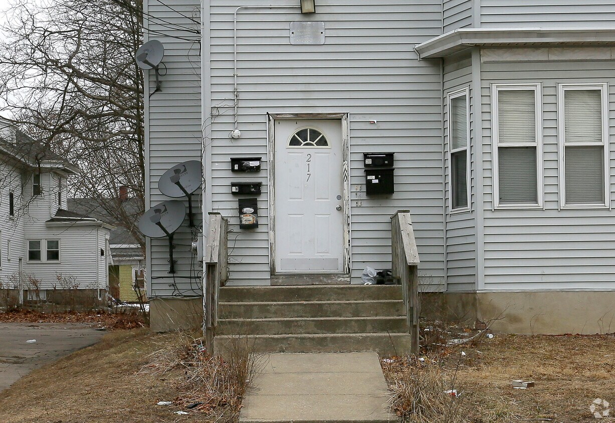  - 217 Pleasant St