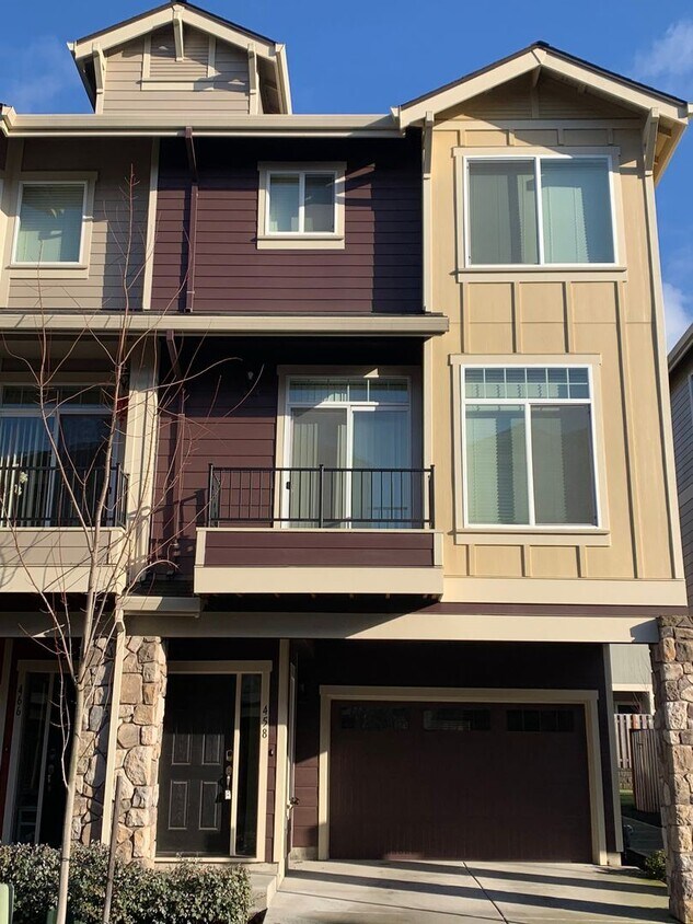 Foto principal - 458 NE Patricia Ann Pl