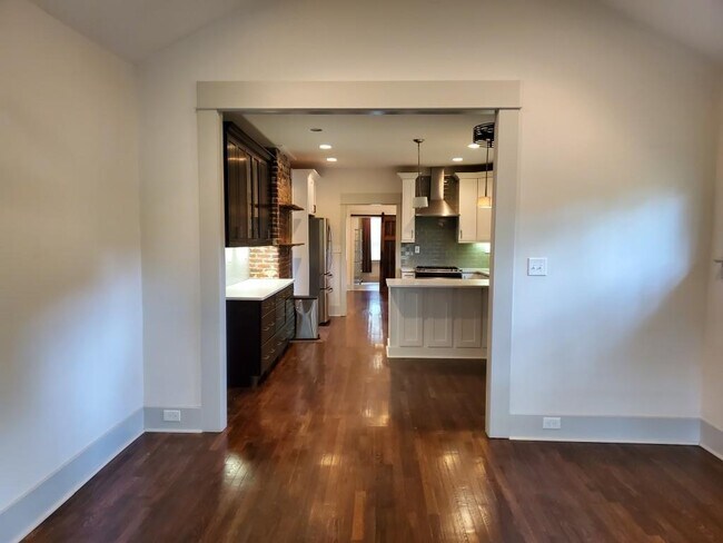 Foto del edificio - 157 Warren St NE