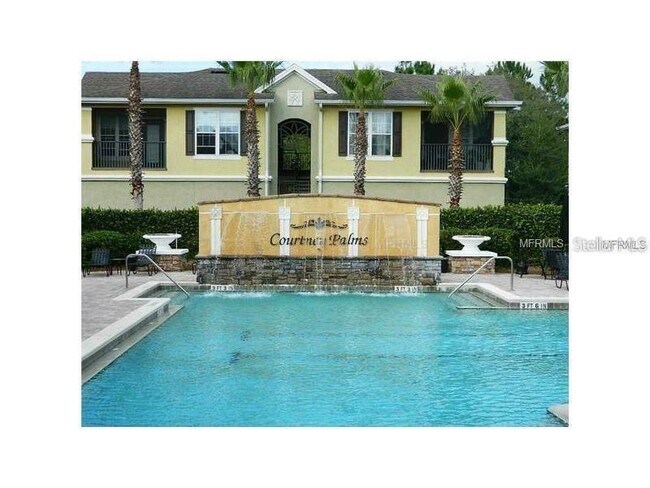 Foto del edificio - 10021 Courtney Palms Blvd