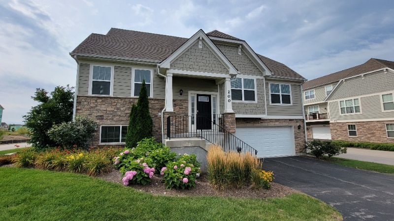 Primary Photo - 200 Goldenrod Dr