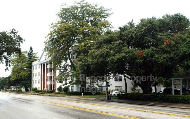 Foto del edificio - 1830 Dr M.L.K. Jr St N