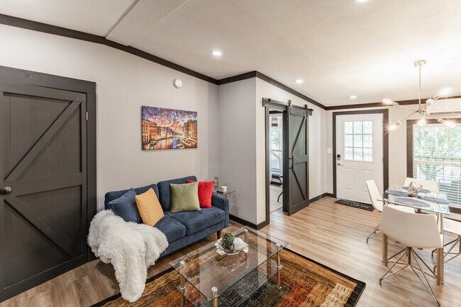 Foto del edificio - 847 Capshaw Rd NW