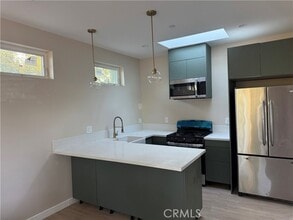 Building Photo - 7013 Estepa Dr