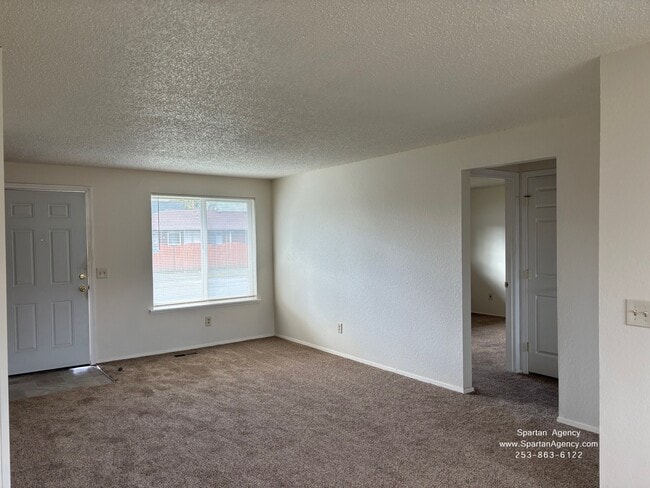 Foto del edificio - 803 9th St NW