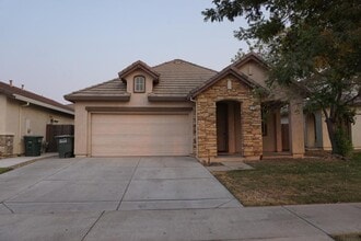 Building Photo - 424 Barclay Way