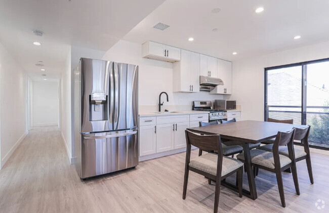 Shared kitchen - 3679 Halldale Ave