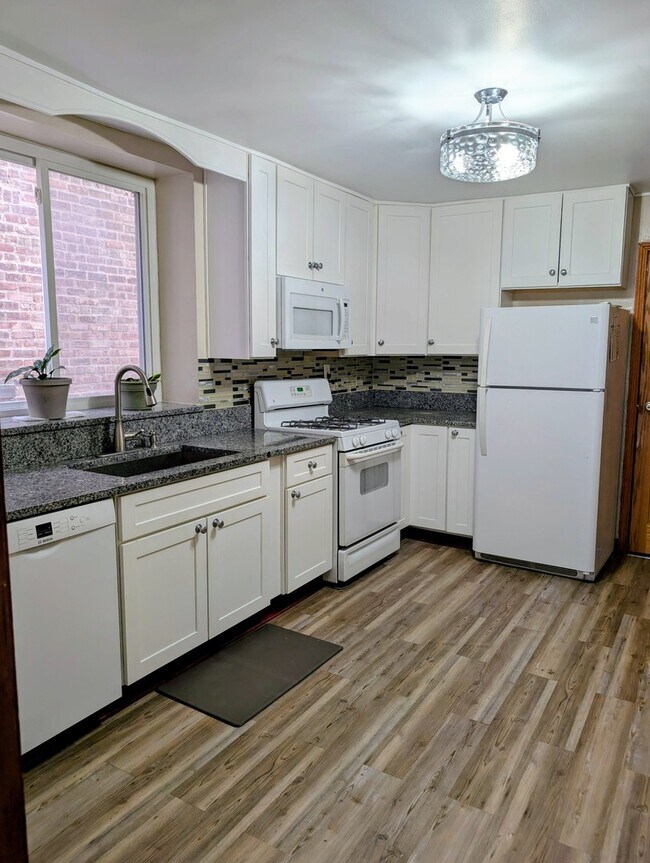 Foto del edificio - 1628 Euclid Ave