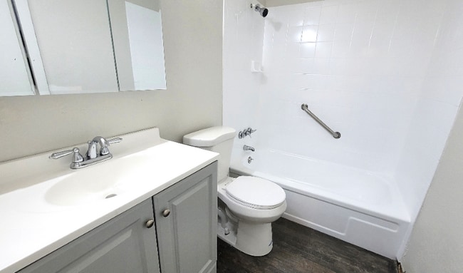 Photo - 7776 Carr Dr House