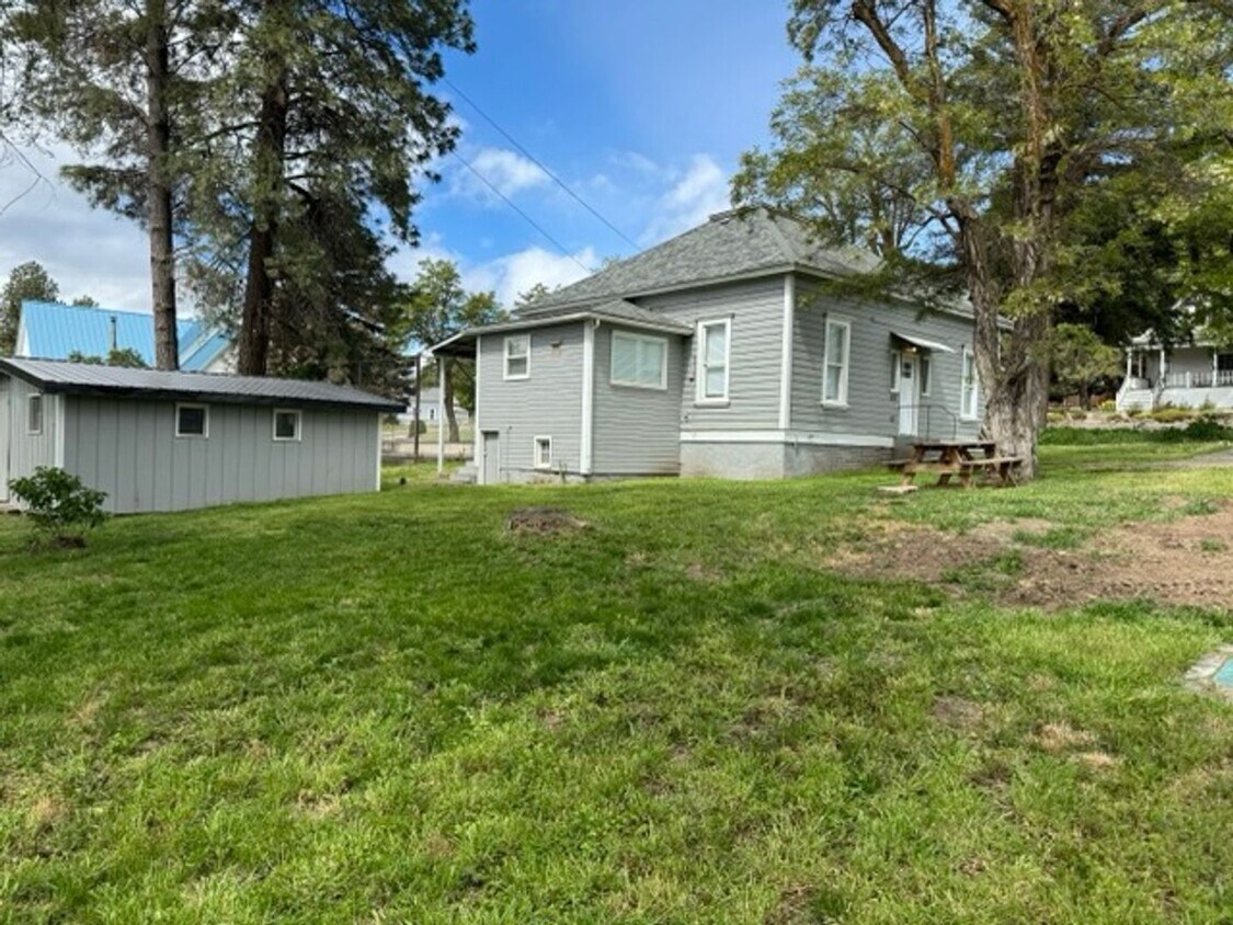 Primary Photo - Fully renovated 3 bed 1.5 bath home!