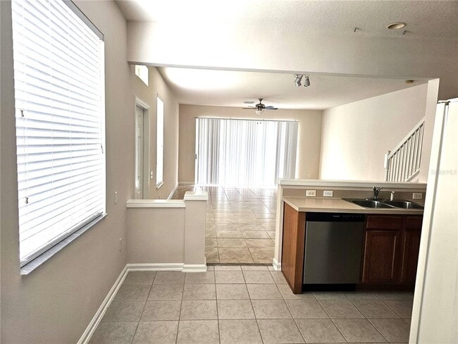 Building Photo - 26638 Castleview Way