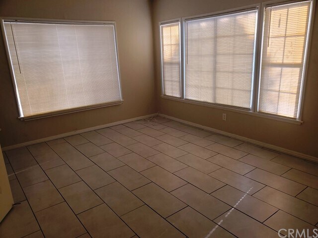 Foto principal - 1543 N Lugo Ave