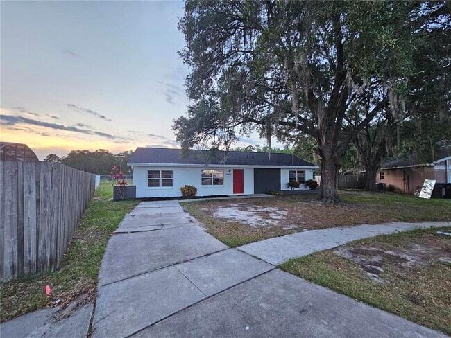 Building Photo - 12020 Dakota Woods Ln