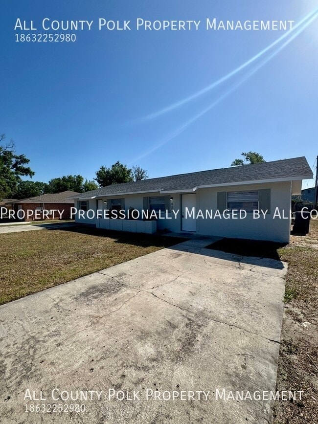 Building Photo - 422 Ellerbe Way
