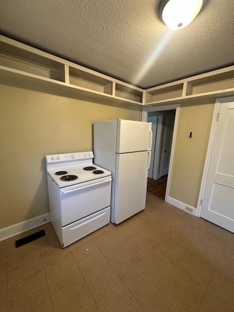 Building Photo - 624 Felder St
