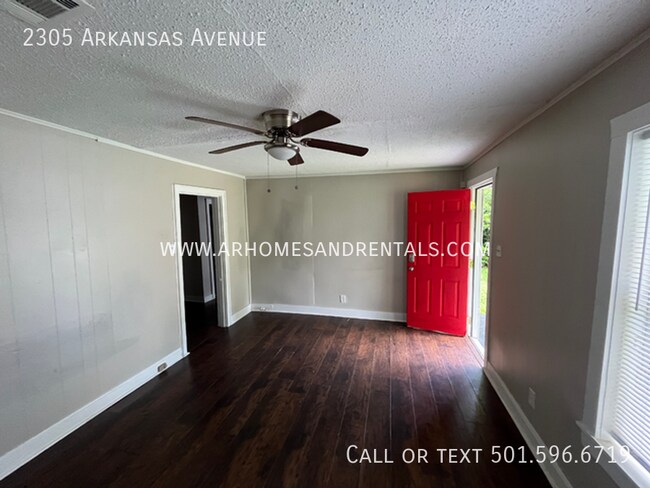 Building Photo - 2305 Arkansas Ave