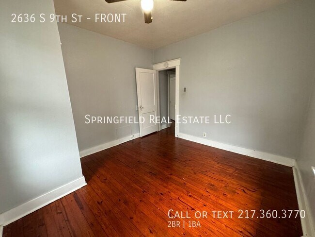 Building Photo - Cozy Charm with Modern Flair: 2 Bed 1 Bath...