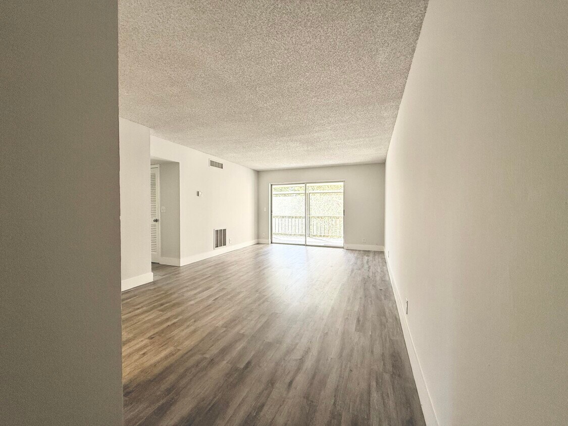 Foto principal - 604 NW 13th St