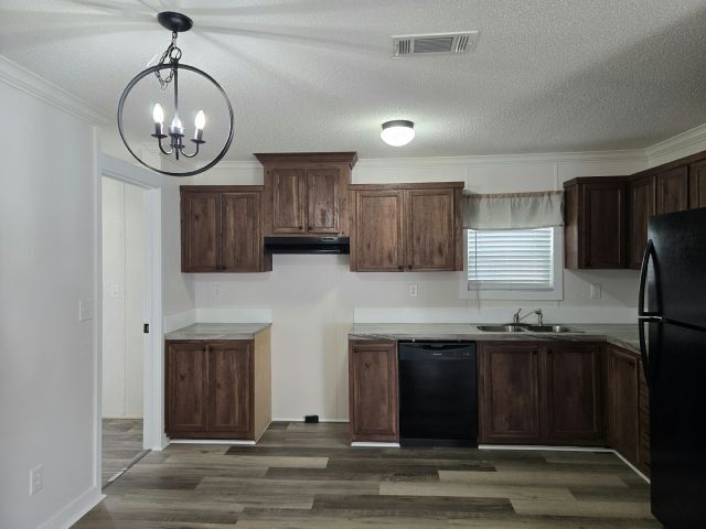 Foto del edificio - 216 Willow Ln