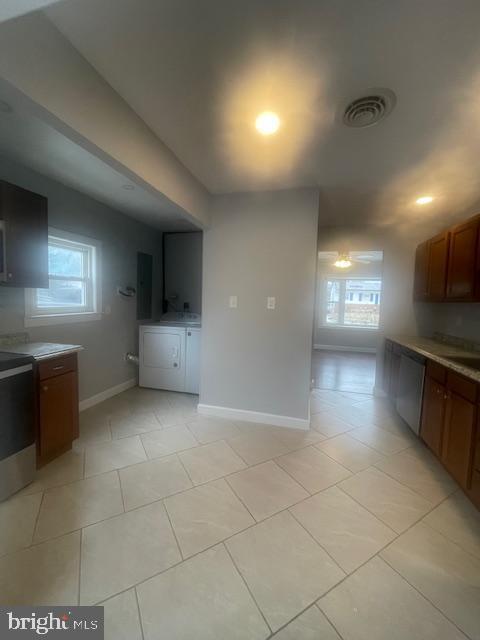 Building Photo - 63 Holden Dr