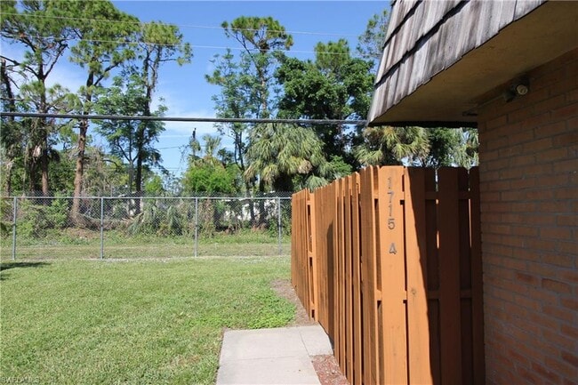 Building Photo - 1715 Park Meadows Dr