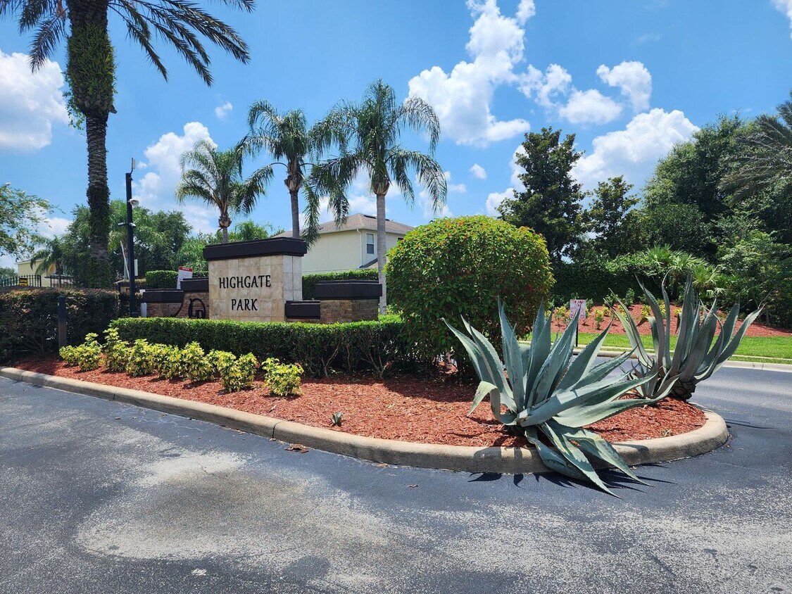 Foto principal - Spacious 5 Bedroom 3.5 Bath Davenport Pool...