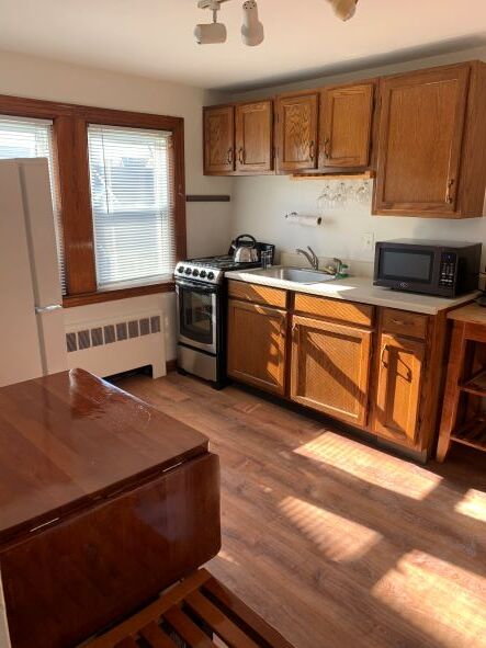 kitchen - 6 Notre Dame Ave