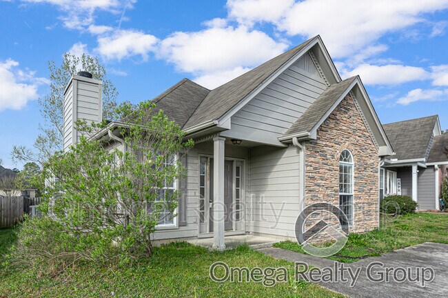 Building Photo - 183 Flagstone Ln