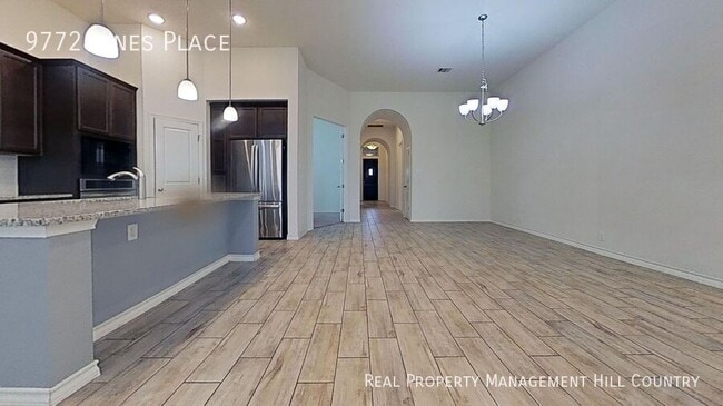 Building Photo - 9772 Innes Pl