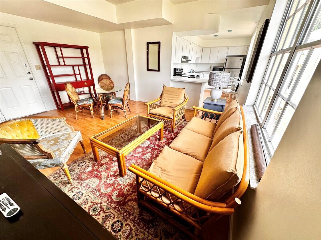 Foto principal - 1051 Meridian Ave