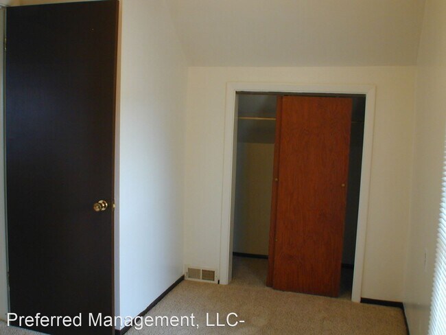 Building Photo - 2404 O Neil Ave