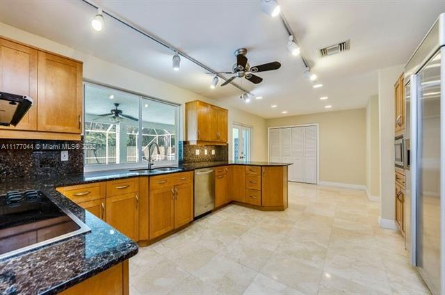 Foto del edificio - 11125 SW 73rd Ct