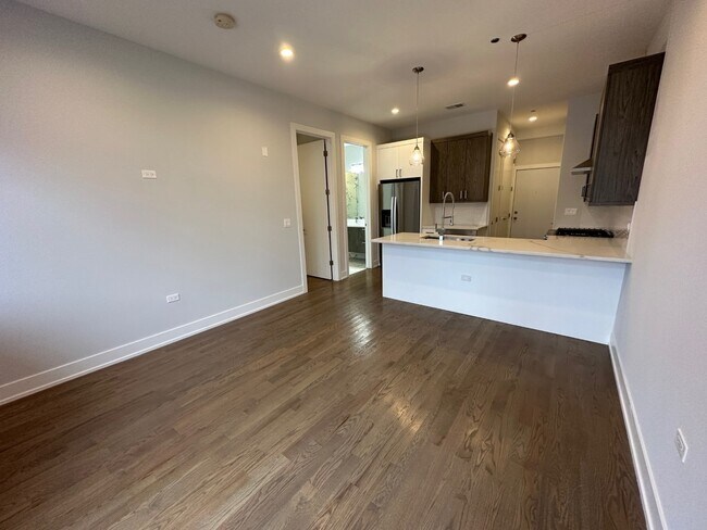 Foto del edificio - 2217 W Madison St