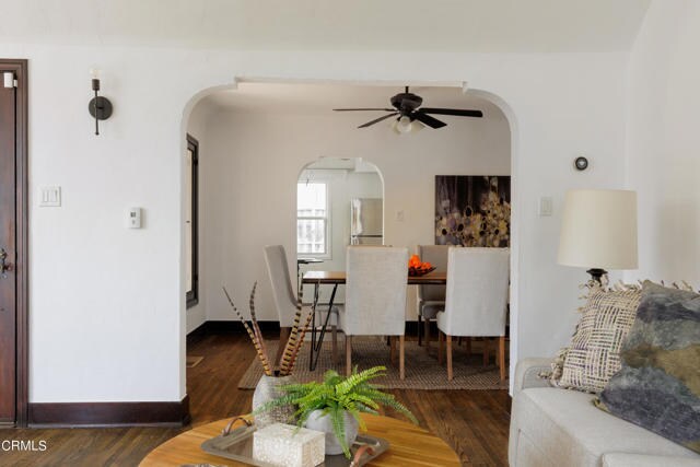 Foto del edificio - 1411 Hazelwood Ave