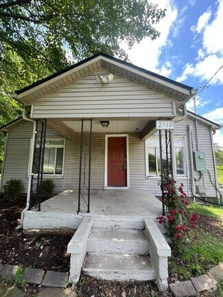 Building Photo - 2510 Iron Gates Rd