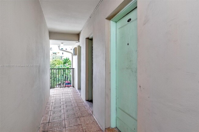 Foto del edificio - 318 Majorca Ave
