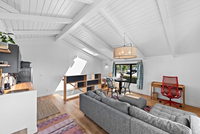 Foto del edificio - 450 Ruby St