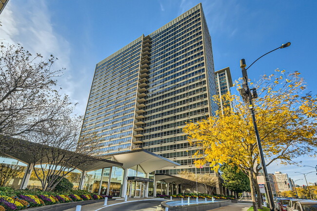 Foto del edificio - 3550 N Lake Shore Dr