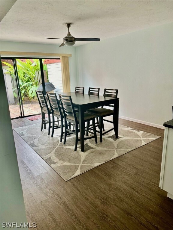 Foto del edificio - 10945 Meadow Lark Cove Dr