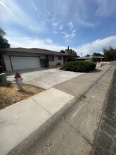Building Photo - 7312 S Land Park Dr