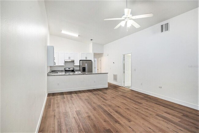 Foto del edificio - 8514 N Hyaleah Rd