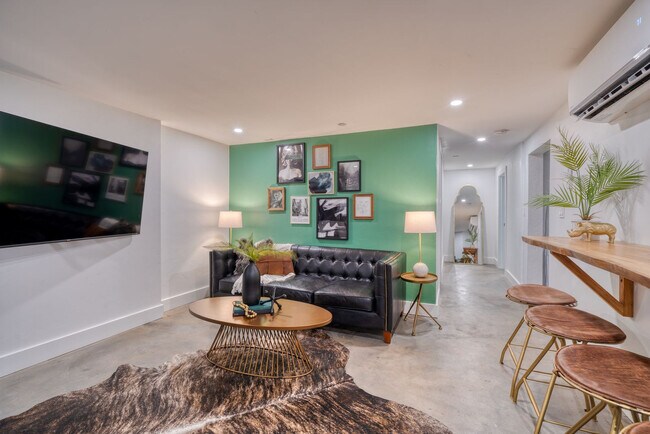 Foto del edificio - 2104 NW Everett St