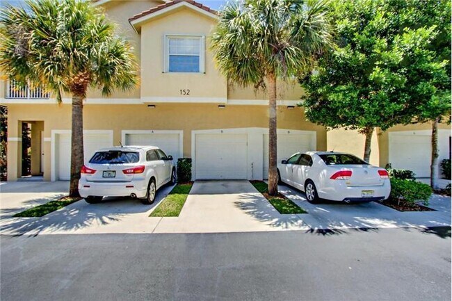 Foto del edificio - 152 Village Blvd