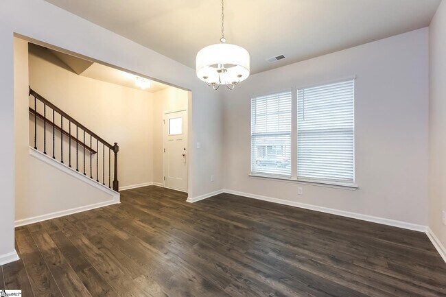 Foto del edificio - 105 Wild Lily Dr