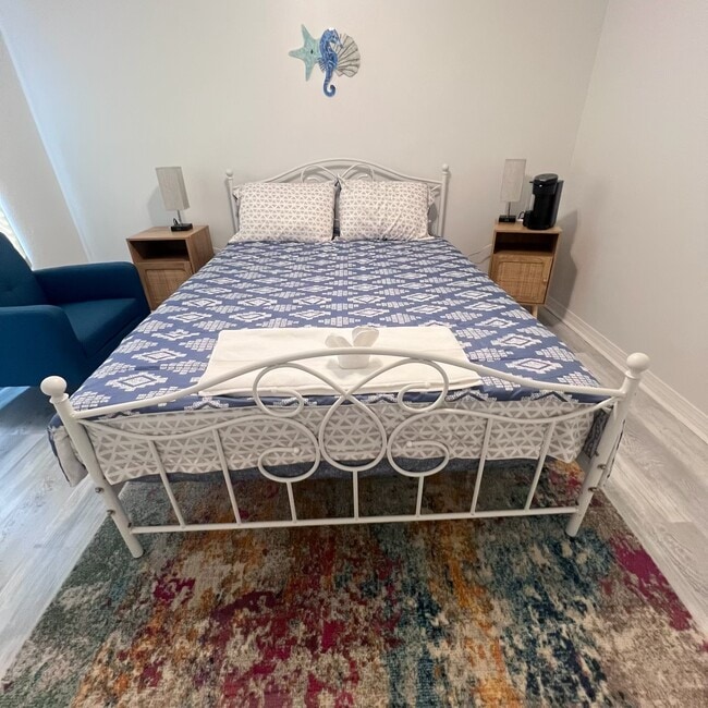 Building Photo - 4584 Tamarind Dr